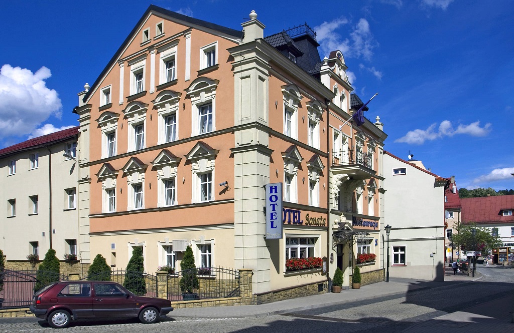 SONATA hotel góry Sudety Duszniki Zdrój wypoczynek w Polsce turystyka polska